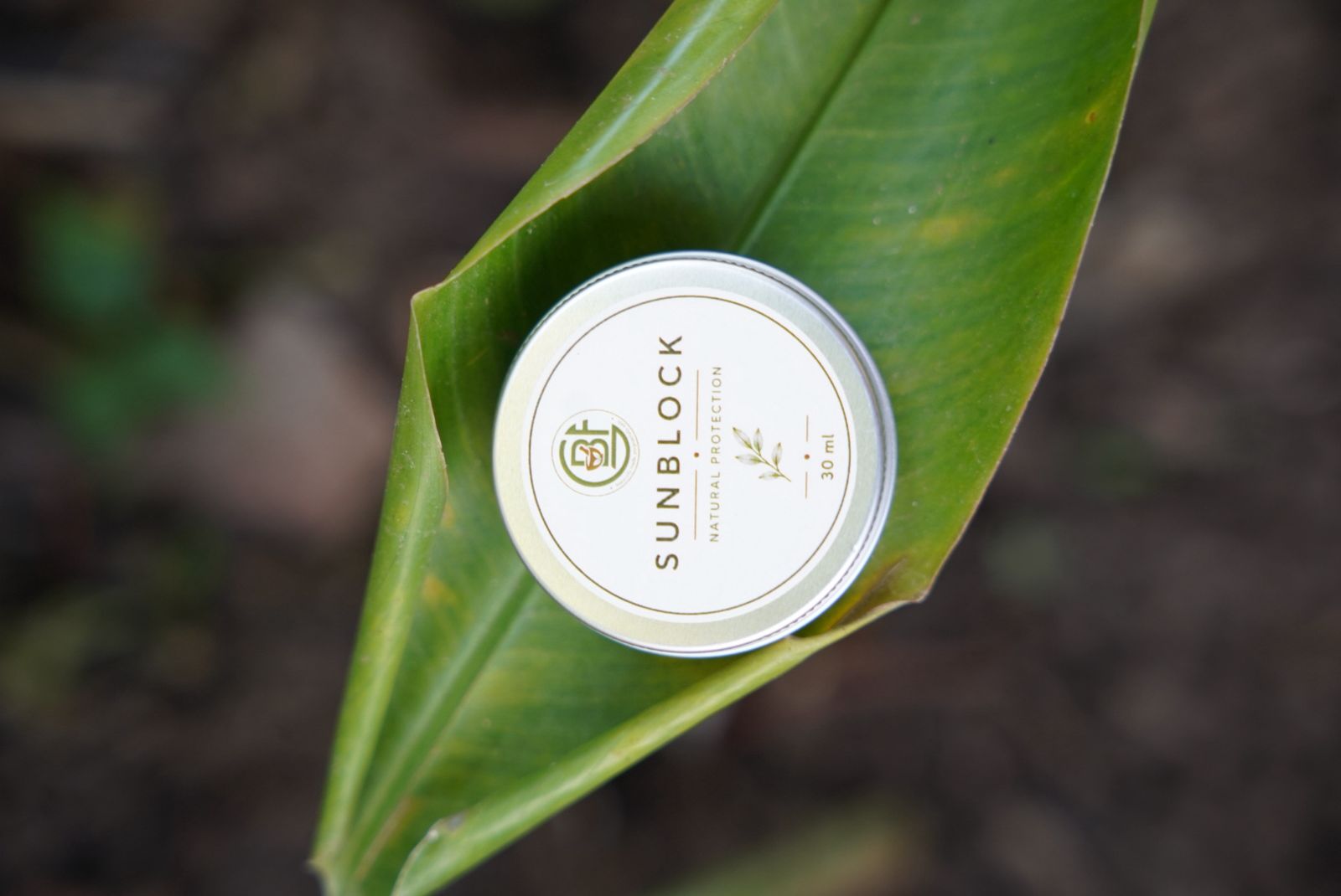 Natural sunblock made from eco-friendly ingredients by Gawah Bonga Foundation, safe for marine ecosystems